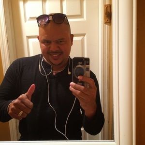 Meet your Posher, Edwin